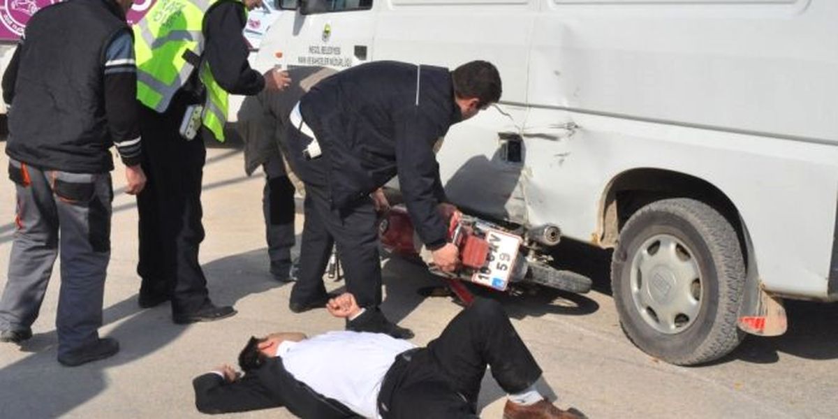 Bursa'da Motosiklet Kazaları: 2 Yaralı