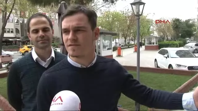 Hırsızlar Kendilerine Müdahale Etmek Isteyen Apartmanın Güvenlik Görevlisini Döverek Öldürdü Hırsızlar Kendilerine Müdahale Etmek Isteyen Apartmanın Güvenlik Görevlisini Döverek Öldürdü