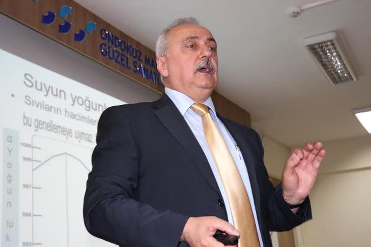 Prof. Dr. Demir: Suyun Bir Damlasının Sırrını Çözebilsek Kainatın Sırrını Çözeriz