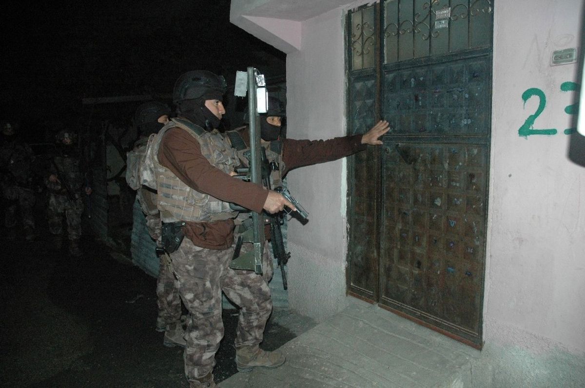 Adana'da Pkk/kck Operasyonu: 13 Gözaltı