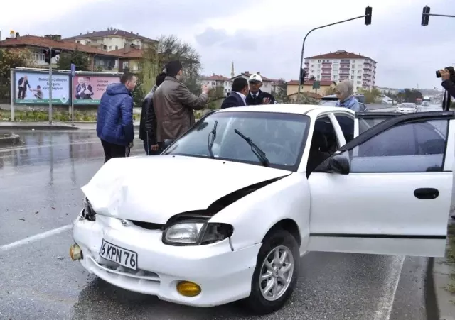 Çorum'da Zincirleme Trafik Kazası: 4 Yaralı