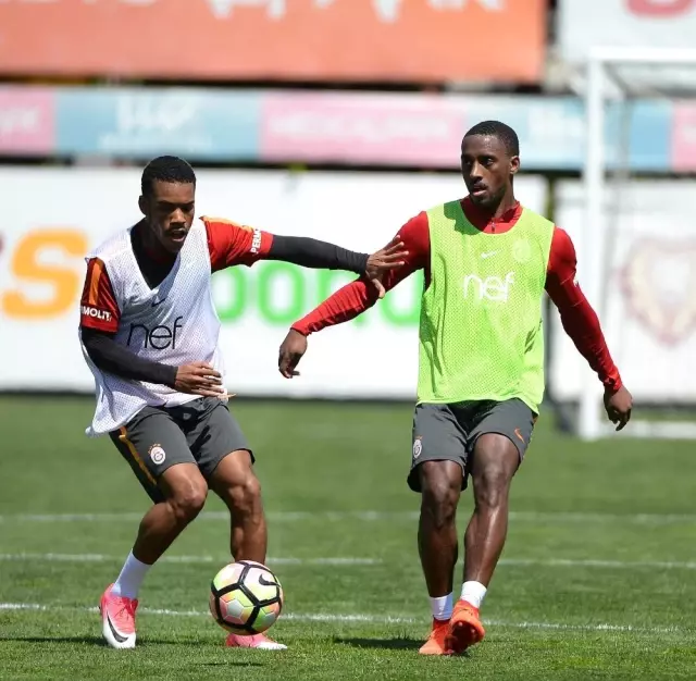 Galatasaray'da Derbi Hazırlıkları Sürüyor