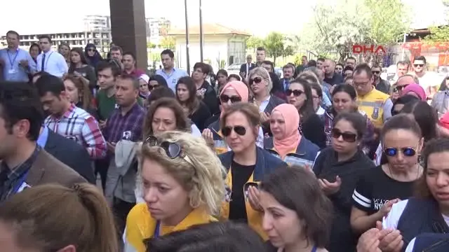 Manisa Yılın Doktoru Gözyaşlarıyla Uğurlandı Manisa Yılın Doktoru Gözyaşlarıyla Uğurlandı