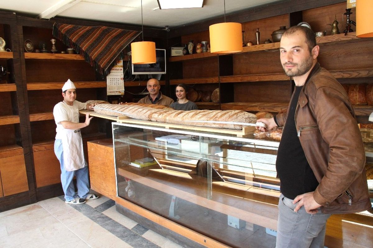 2,65 Cm Boyu Olan 20 Kiloluk 'Balina Ekmekler' Görenleri Şaşırtıyor