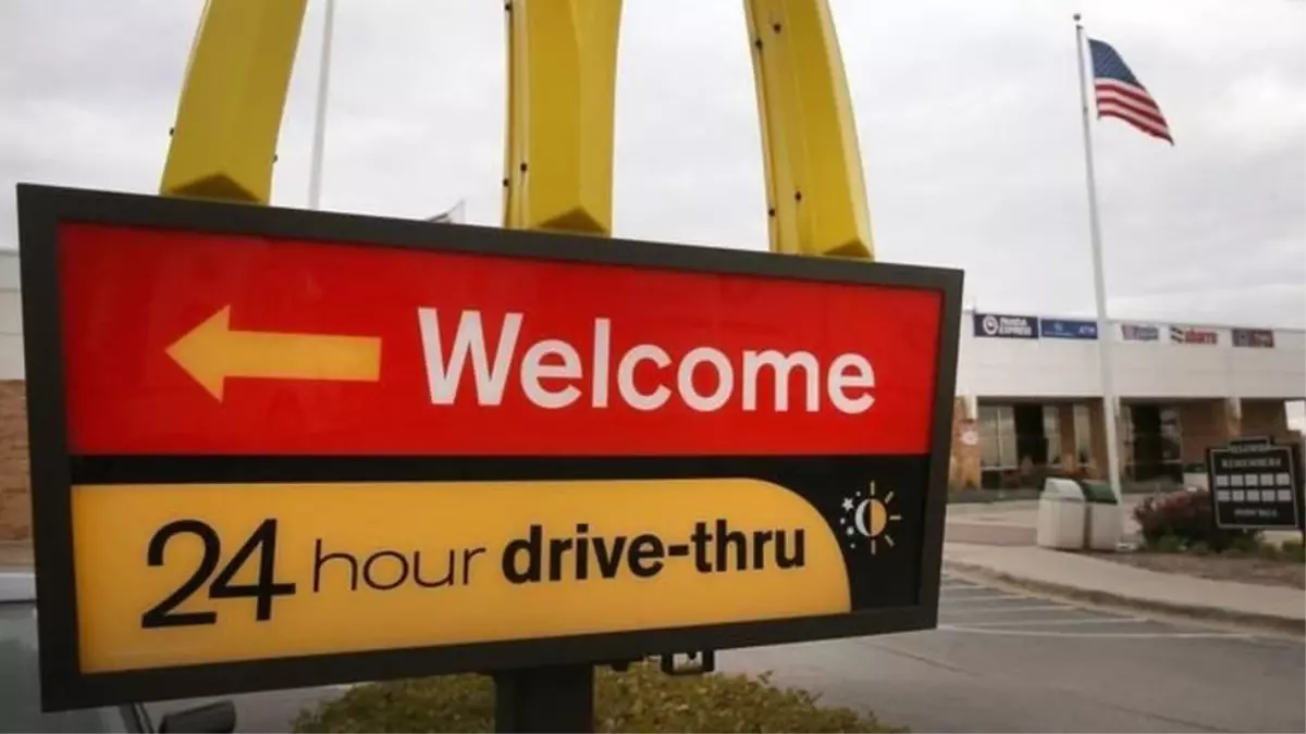 8 Yaşındaki Çocuk Youtube'dan Araba Kullanmayı Öğrendi, Mcdonald'sa Gitti