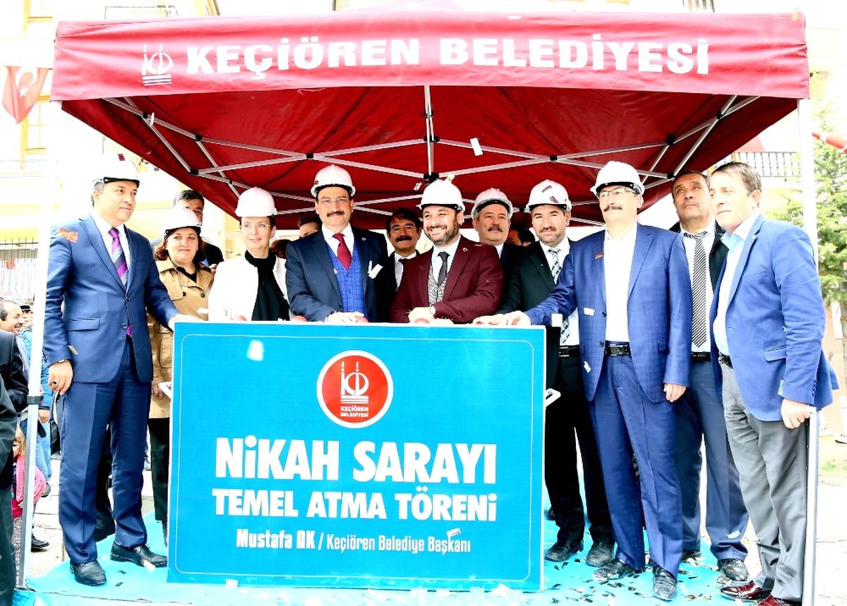Başkan Ak, 'Ömürlük' Evet'lerin Temelini Attı