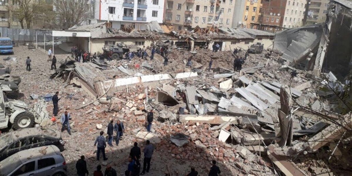 Diyarbakır Saldırısının Failleri Suriye'ye Kaçarken Yakalandı