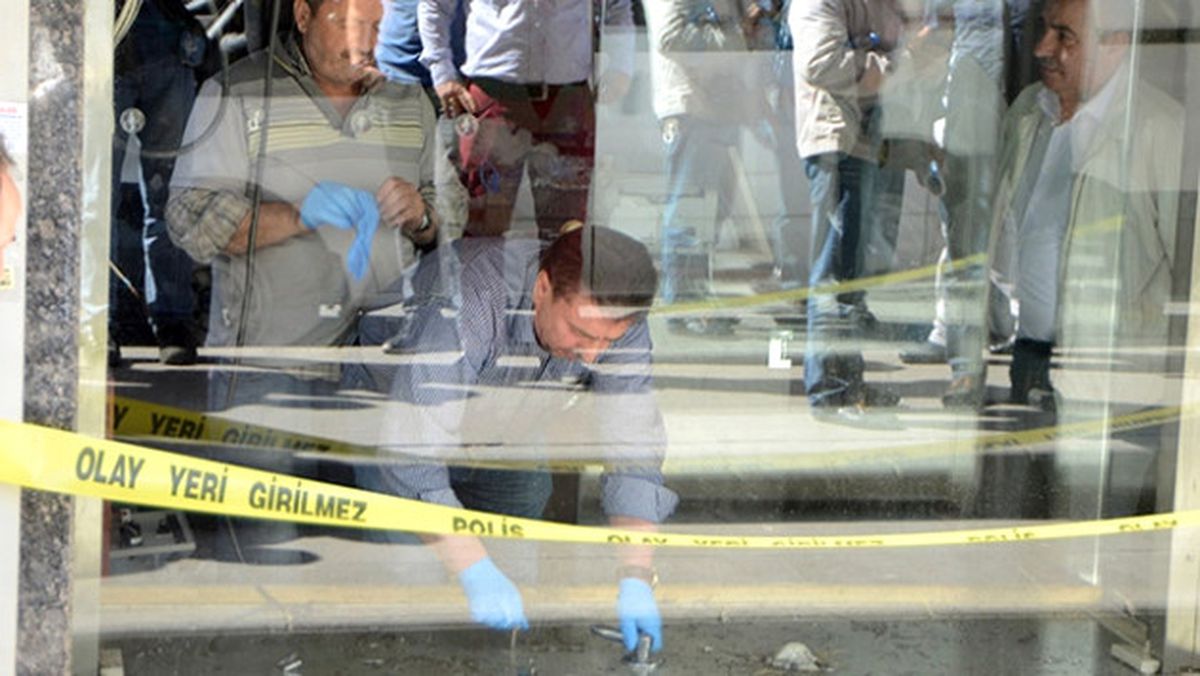 İstanbul'da Basma Etekli Kuyumcu Soygunu
