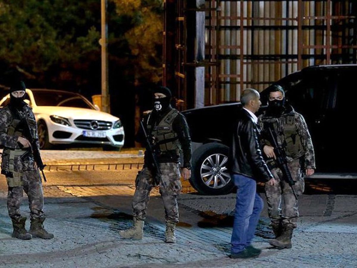 Gazi Mahallesi'nde Ateş Açılan Aracın Sürücüsü: Panikledim, Ehliyetim Olmadığı İçin Kaçtım