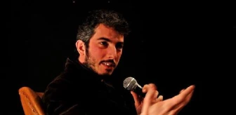 İtalya Dışişleri Bakanlığı: Türkiye'de Gözaltına Alınan Gazeteci Del Grande'nin Durumunu Dikkatle...