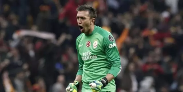 Muslera'ya Yeni Teklif