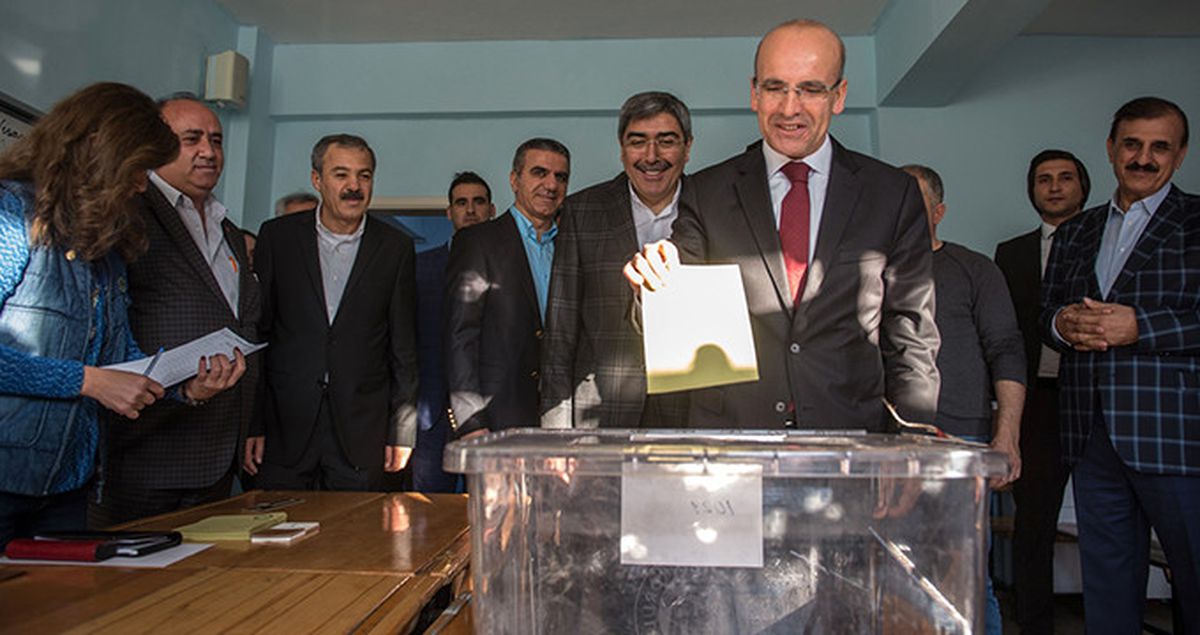 Başbakan Yardımcısı Mehmet Şimşek Oyunu Kullandı