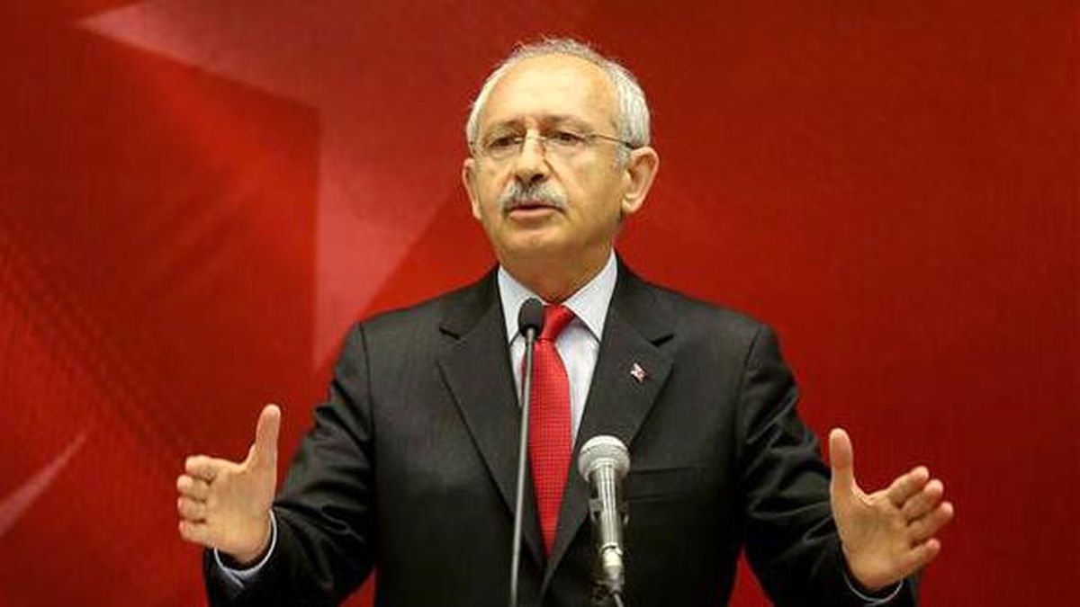 CHP Genel Merkezi Önünde Toplanan Partililer 'Kemal İstifa' Sloganı Attı