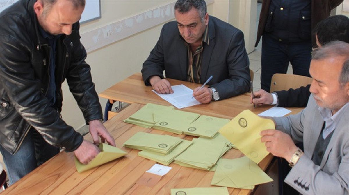 CHP'nin Kalesi İzmir'de 'Hayır' Fark Attı