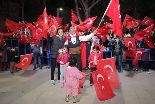 Elazığ 'Evet'i Kutladı Elazığ 'Evet'i Kutladı