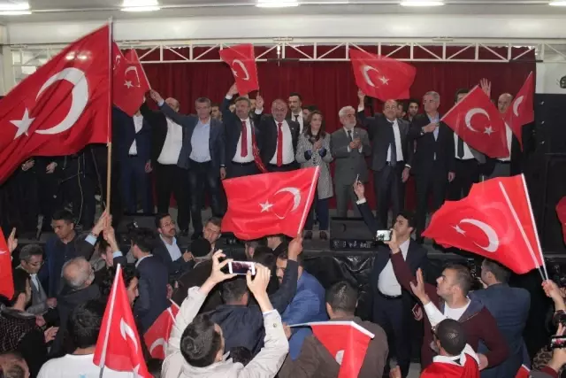 Elazığ 'Evet'i Kutladı Elazığ 'Evet'i Kutladı