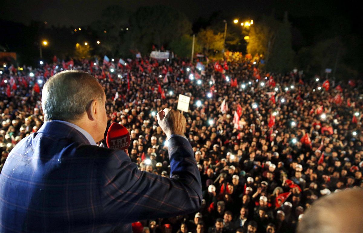 Erdoğan: Aç Tavuk Kendini Buğday Ambarında Sanarmış, Atı Alan Üsküdar'ı Geçti