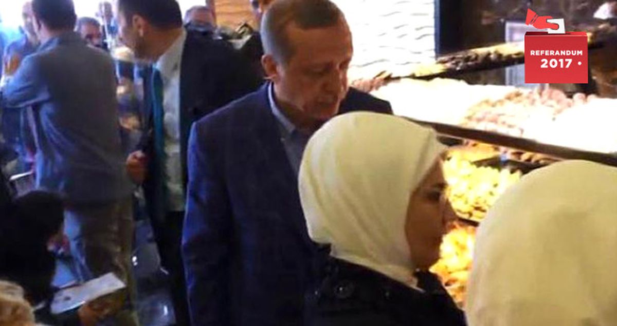 Erdoğan Çifti Oy Verdikten Sonra Pastaneye Gidip Çikolata Aldı