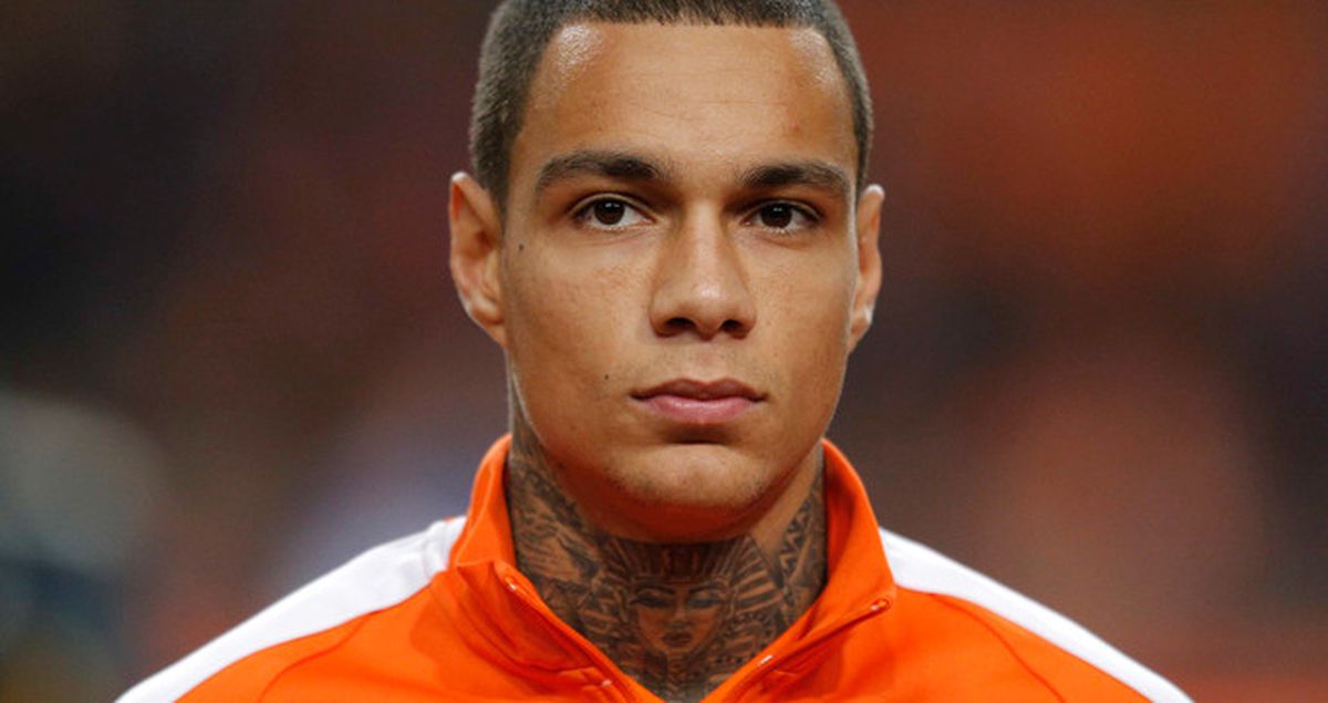 Fenerbahçeli Van Der Wiel'i 2 İtalyan Kulübü İstiyor