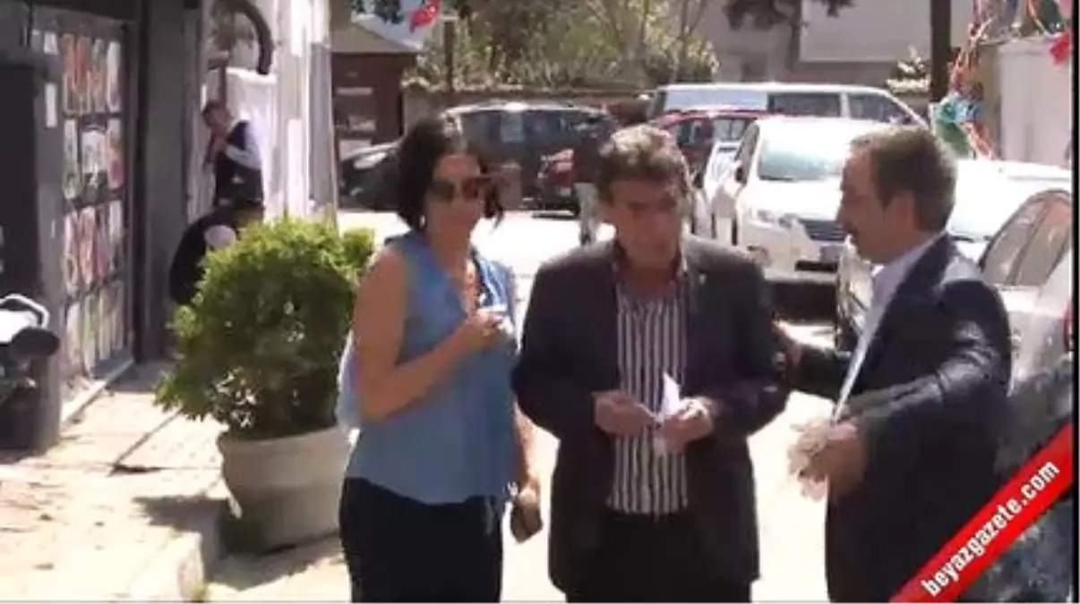 Hülya Avşar'ın Kızı Zehra'nın İlk Oy Şaşkınlığı