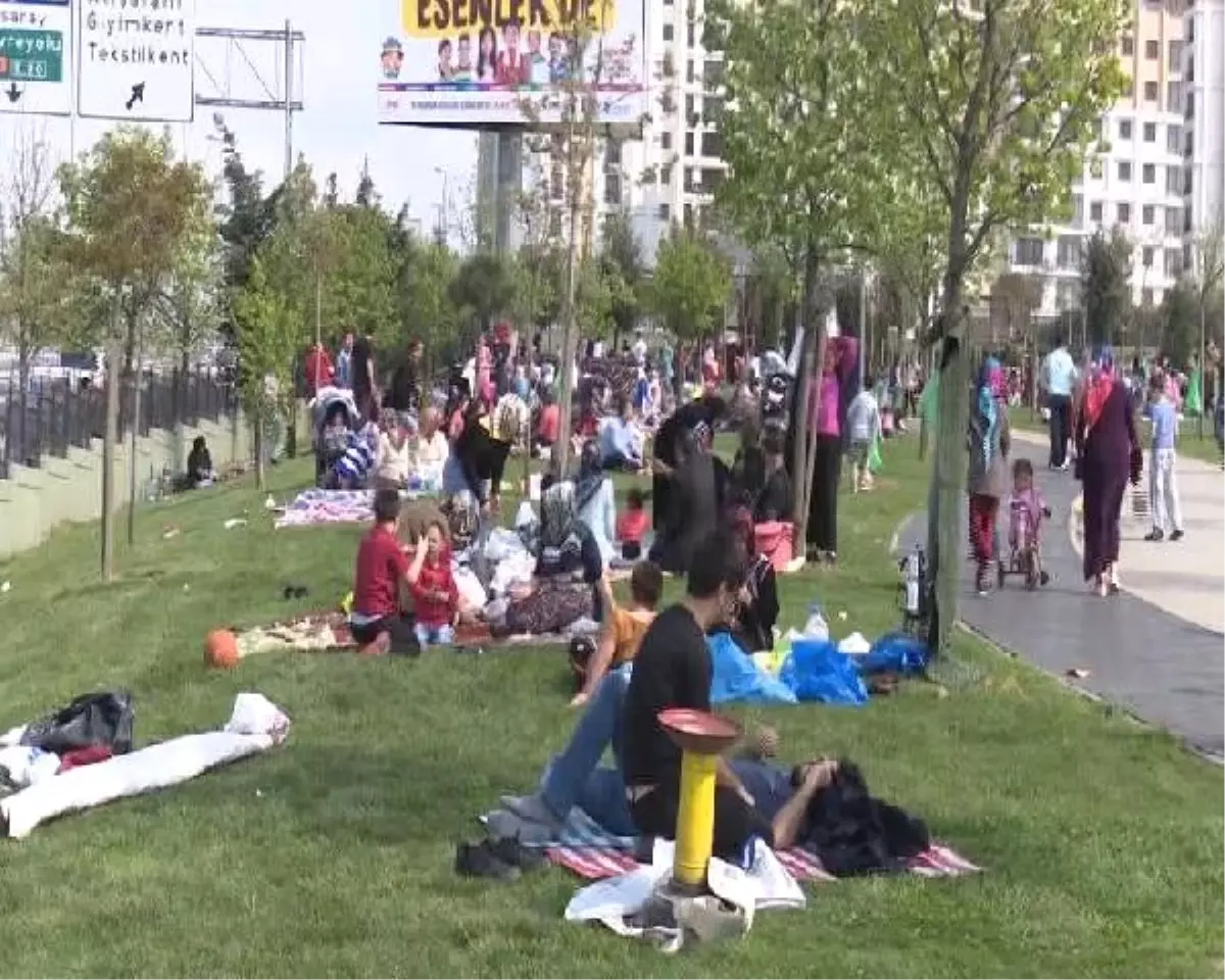 Oyunu Kullanan İstanbullular Pikniğe Koştu