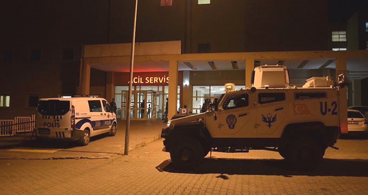 Şanlıurfa'da 2 Aile Kız İsterken Taşlı Sopalı Kavgaya Tutuştu: 8 Yaralı