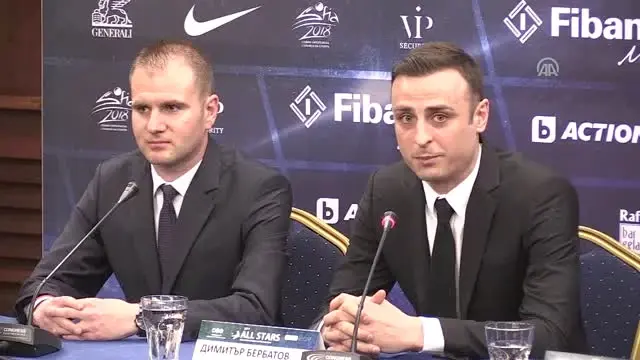 Berbatov Ile Figo, Yardım Maçında Sahaya Çıkacak