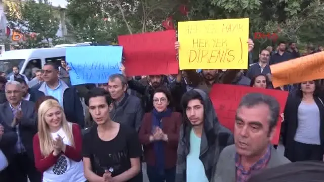 Manisa CHP'li Gençler Pazar Gününe Kadar Her Akşam Eylem Yapacak Manisa CHP'li Gençler Pazar Gününe Kadar Her Akşam Eylem Yapacak
