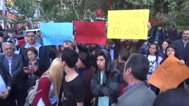 Manisa CHP'li Gençler Pazar Gününe Kadar Her Akşam Eylem Yapacak Manisa CHP'li Gençler Pazar Gününe Kadar Her Akşam Eylem Yapacak
