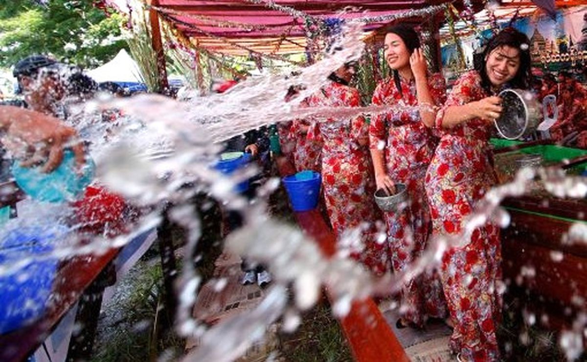 Myanmar'da Su Festivalinde Facia: 258 Kişi Öldü