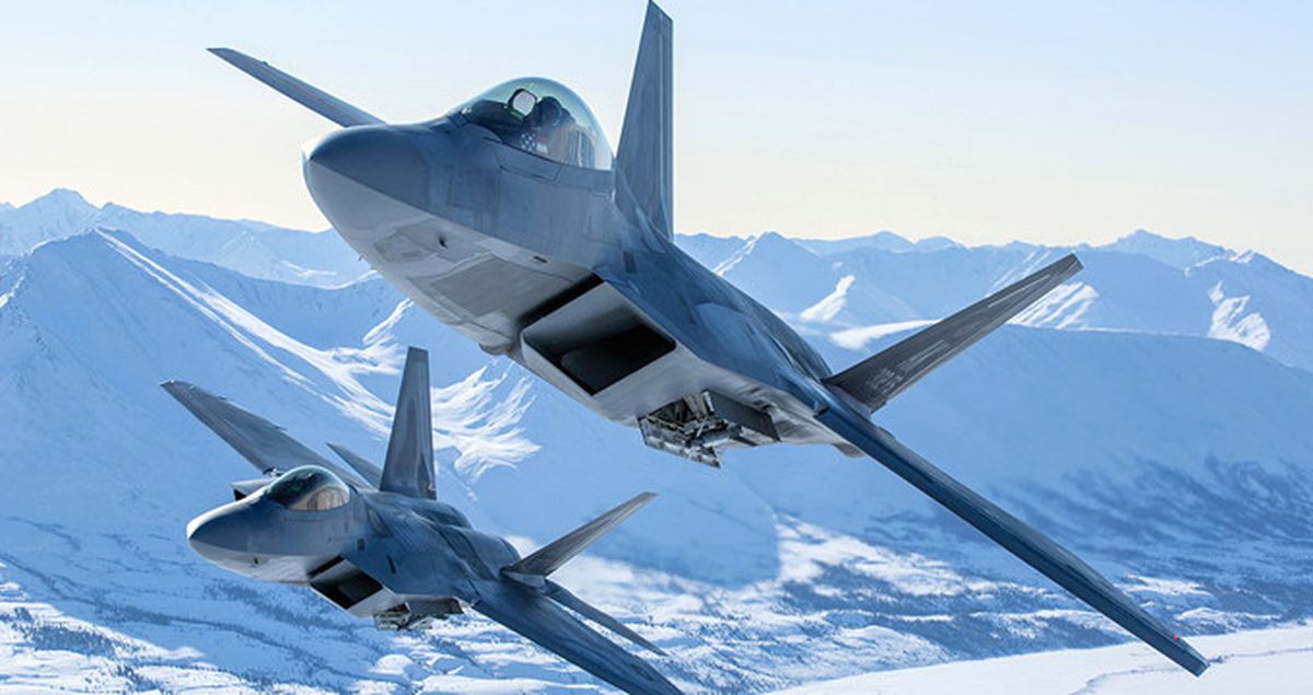 Rus Uçakları Sınıra Yakın Uçunca ABD Jetleri Tarafından Engellendi
