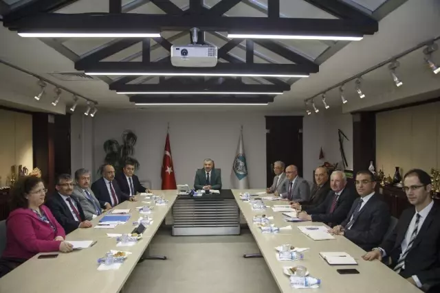 Başkan Çelik, 'Önümüzdeki Günler Temel Atma ve Açılışlarla Geçecek' Başkan Çelik, 'Önümüzdeki Günler Temel Atma ve Açılışlarla Geçecek'