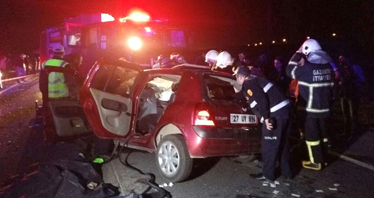 Gaziantep'te Katliam Gibi Kaza: 2'si Çocuk 5 Ölü, 6 Yaralı