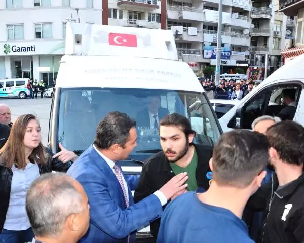 Ysk Protestosunda CHP'liler Arasında Gerginlik Ysk Protestosunda CHP'liler Arasında Gerginlik