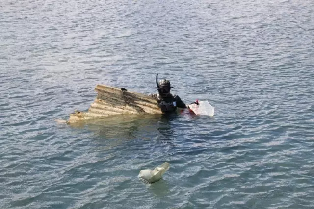 Gündoğan'da Deniz Dibi Temizliği