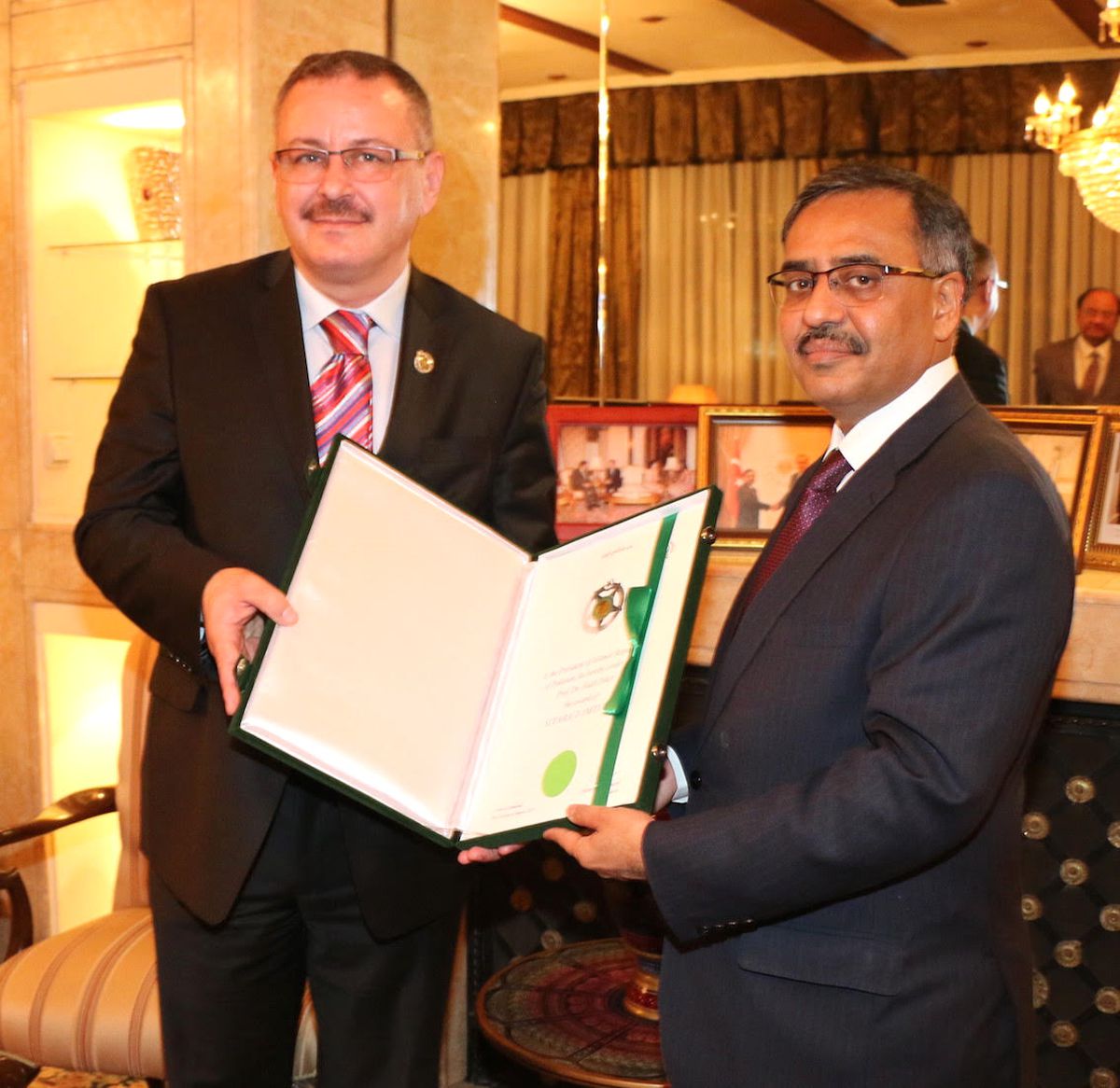 Pakistan'ın Ankara Büyükelçisinden Prof. Dr. Toker Onuruna Davet