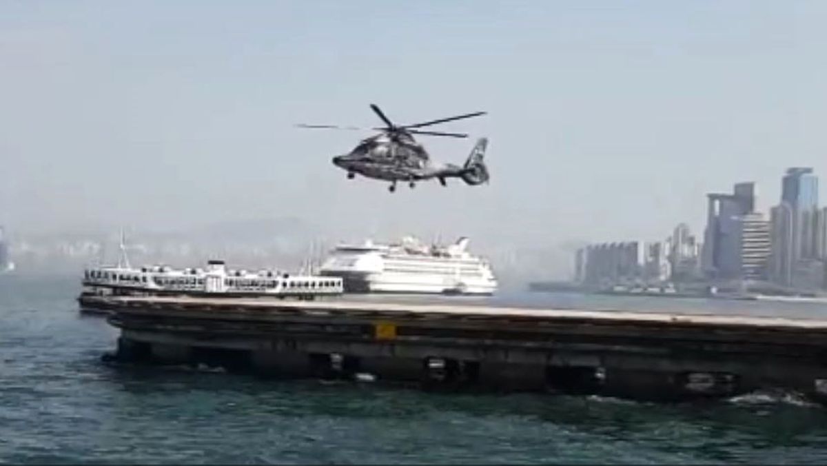Pervaneleri Dönmeden Uçan Helikopter Görüntüsü Sosyal Medyayı Salladı
