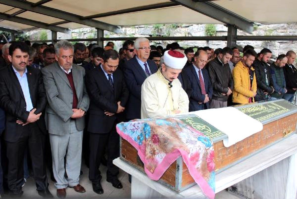 Sokakta Öldürülen Burcu, Kadına Şiddete Tepki Göstermiş