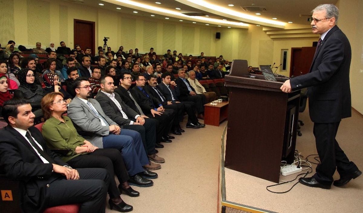 Gaün'de 2. Lisansüstü Çalışmalarda Araştırma Yöntemleri Çalıştayı