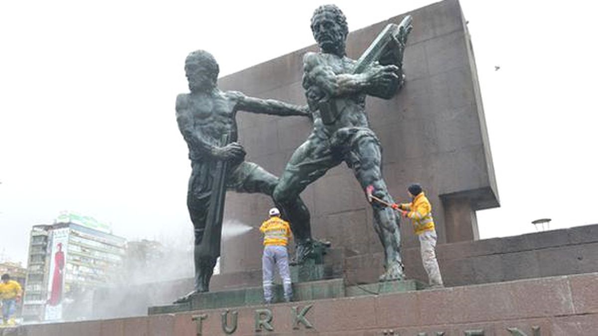 Güvenpark'taki Tarihi Anıtın Yıkılıp Yerine Cami Yapılacağı İddiası Yalanlandı