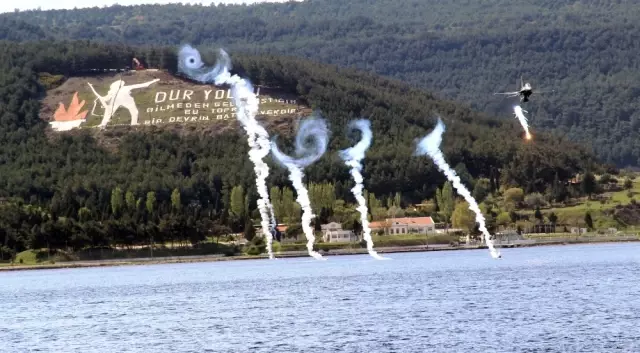 Solotürk' Bir Kez Daha Hayran Bıraktı