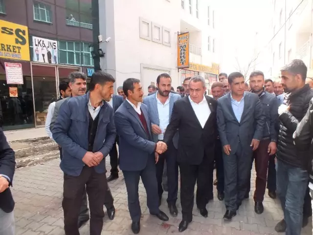 AK Parti'den Malazgirt İlçesine Teşekkür Ziyareti AK Parti'den Malazgirt İlçesine Teşekkür Ziyareti