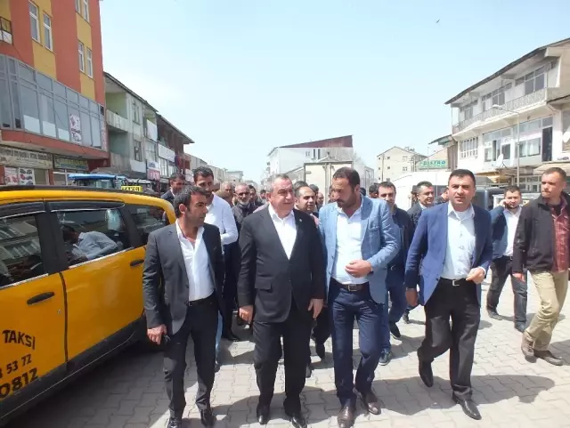 AK Parti'den Malazgirt İlçesine Teşekkür Ziyareti AK Parti'den Malazgirt İlçesine Teşekkür Ziyareti