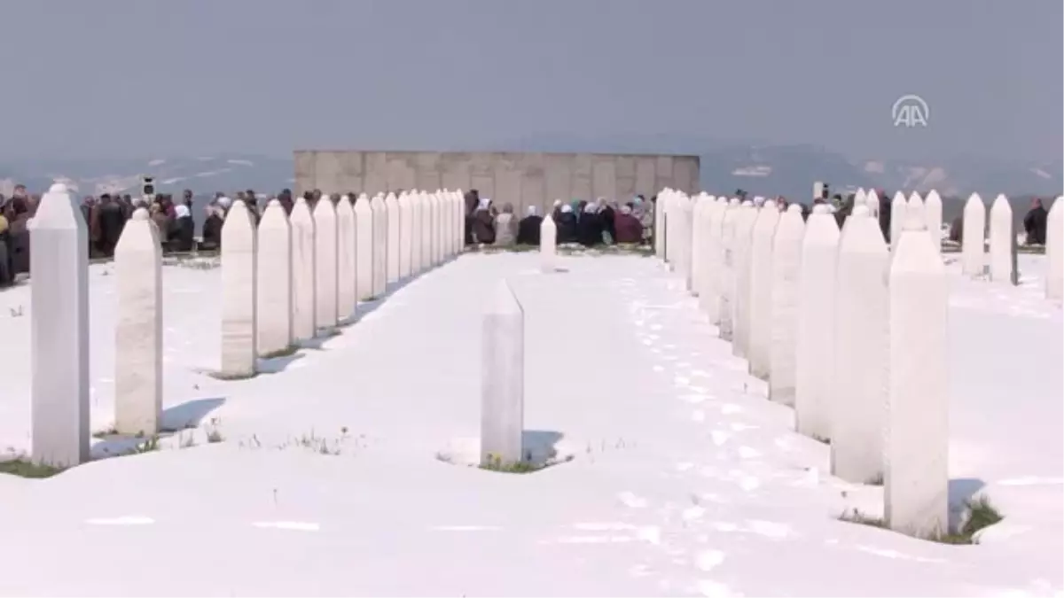 Bosna Savaşı'nın 5 Kurbanı Toprağa Verildi