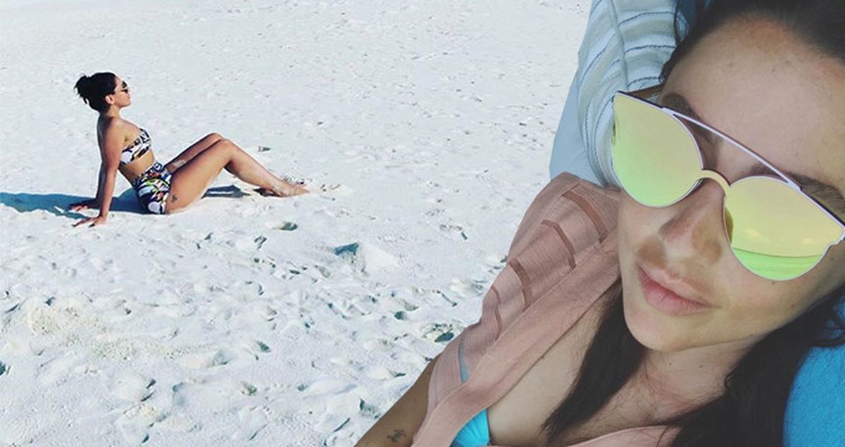 Hadise'den Boş Plajda Tatil Keyfi