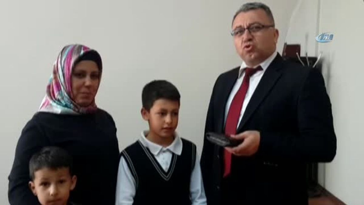 Kendisi Küçük Yüreği Büyük