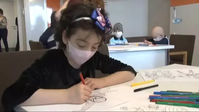 Lösemi Hastası Çocuklara Süper Kahraman Sürprizi