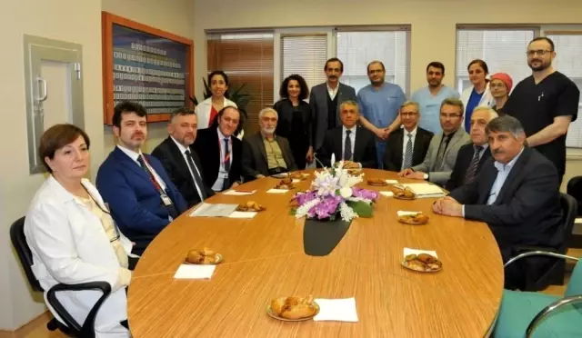 Rektör Bilgiç Hastaneyi İnceledi