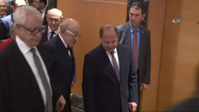 Türkiye Milli Pediatri Derneği'nden Sağlık Bakanı Recep Akdağ'da Onur Ödülü Türkiye Milli Pediatri Derneği'nden Sağlık Bakanı Recep Akdağ'da Onur Ödülü