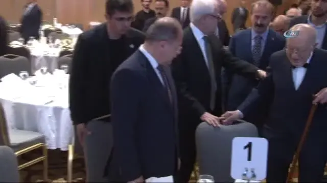 Türkiye Milli Pediatri Derneği'nden Sağlık Bakanı Recep Akdağ'da Onur Ödülü
